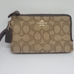 Coach Vintage Wristlet Device/Wallet Bag